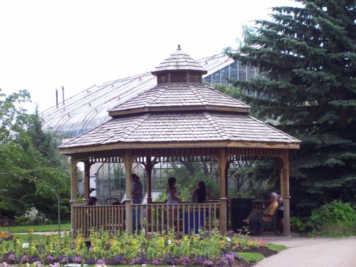  Állatkert, botanikus kert és prehisztorikus bemutatópark
